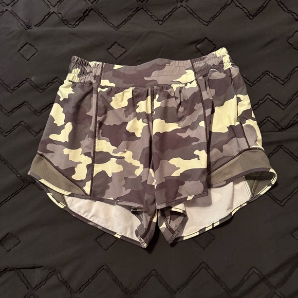 Lululemon shorts - Picture 1 of 5
